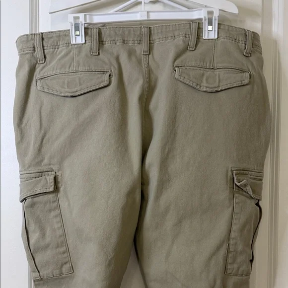 U.S. Polo Assn. Men's Beige Cargo Pants - Picture 5 of 6